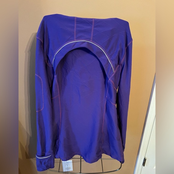 Kirkland large, Athletic Jacket - Picture 5 of 7